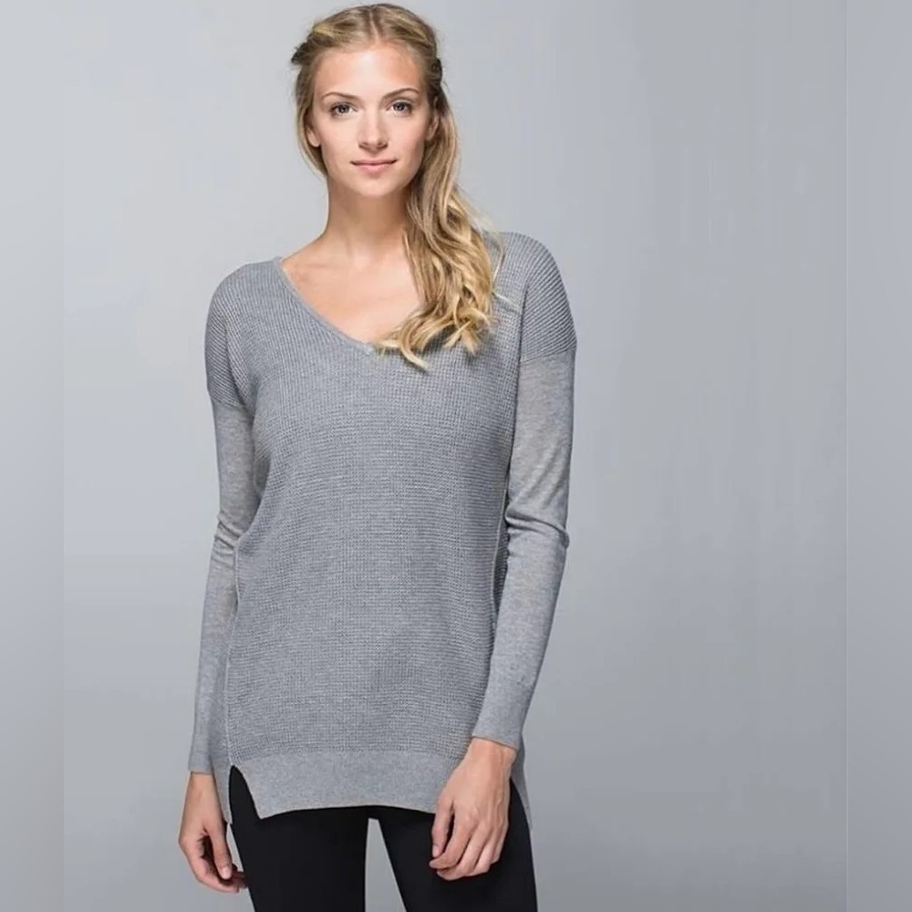 Lululemon The Sweater Life Heathered Medium Grey Pullover Women’s Size Small / 4
